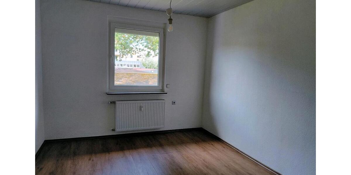 Reihenhaus Hürth - 4 Zimmer, 120 m&sup2;, 600.000&euro; | Angebot:27021737