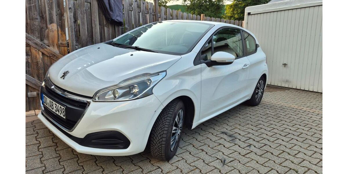 Peugeot 208 96.100 km 6.900 &euro; Köln 50769