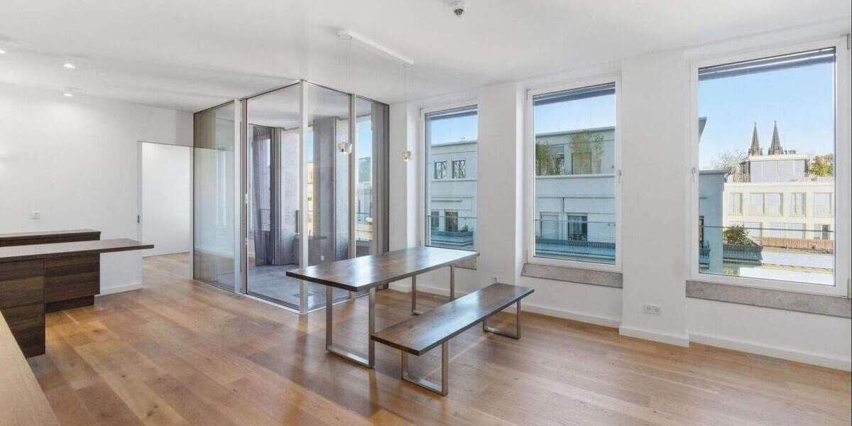 Etagenwohnung Köln Altstadt-Nord - 2 Zimmer, 95 m&sup2;, 2.185&euro; | Angebot:25777085