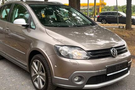 VW Golf 181.000 km 4.999 &euro; Köln 51107