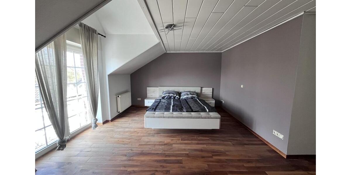 Mehrfamilienhaus, Wohnhaus Bergheim - 4 Zimmer, 167 m&sup2;, 2.080&euro; | Angebot:25899926