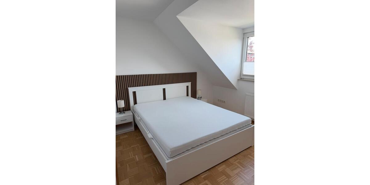 Dachgeschoßwohnung Leverkusen Schlebusch - 2 Zimmer, 34 m&sup2;, 850&euro; | Angebot:26597844