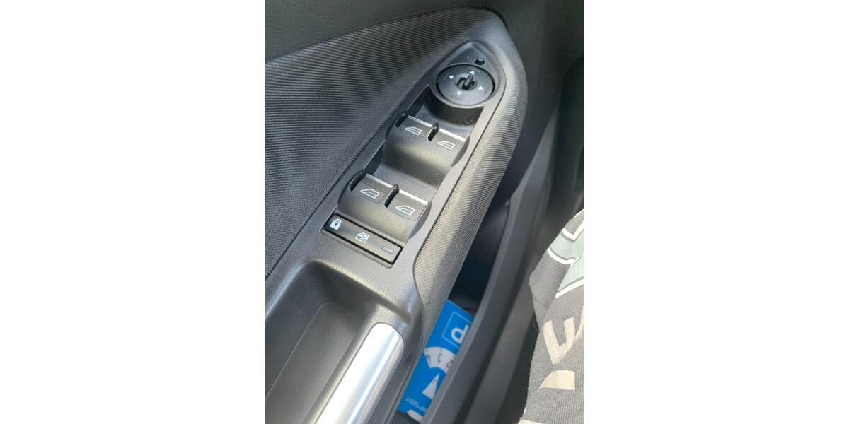 Ford C-Max 93.500 km 11.900 &euro; Bergheim 50126