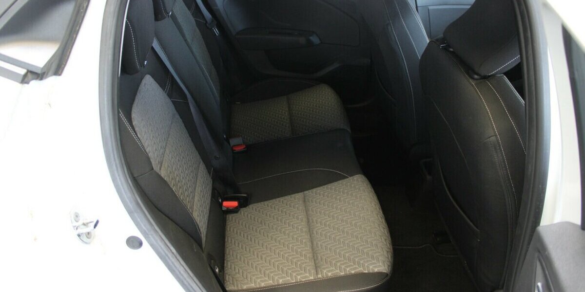 Renault Clio 1.0 SCe 65 Evolution 28.633 km 12.980 &euro; Euskirchen 53881