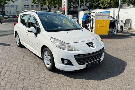 Peugeot 207 180.000 km 1.500 &euro; Köln 50679