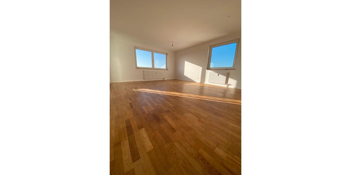 Etagenwohnung Köln Mülheim - 3 Zimmer, 92 m&sup2;, 1.350&euro; | Angebot:26020408