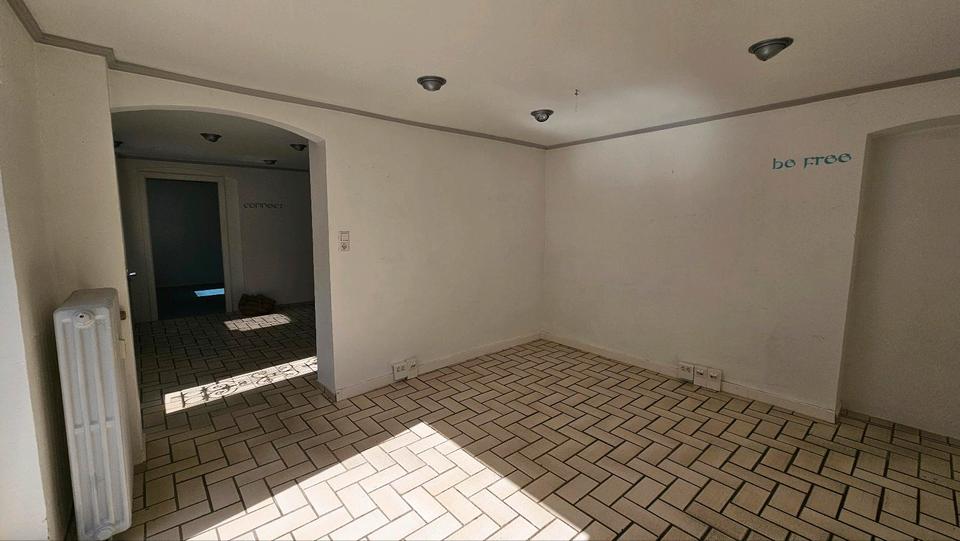 Einfamilienhaus Troisdorf - 8 Zimmer, 230 m&sup2;, 590.000&euro; | Angebot:25861554