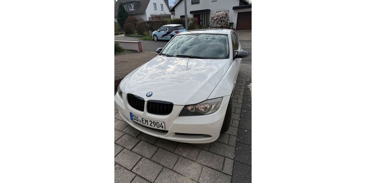 BMW 325 170.000 km 9.900 &euro; Sankt Augustin 53757