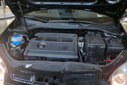 VW Golf 187.500 km 2.900 &euro; Bonn 53117