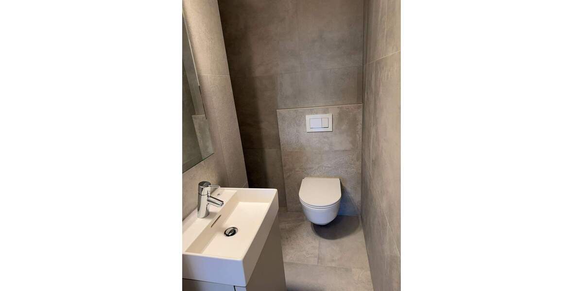 Etagenwohnung Köln Westhoven - 3 Zimmer, 96 m&sup2;, 1.400&euro; | Angebot:25802583