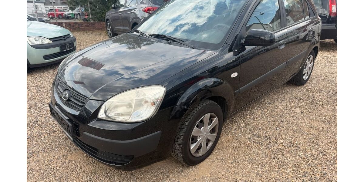 Kia Rio 174.500 km 1.750 &euro; Leverkusen 51371