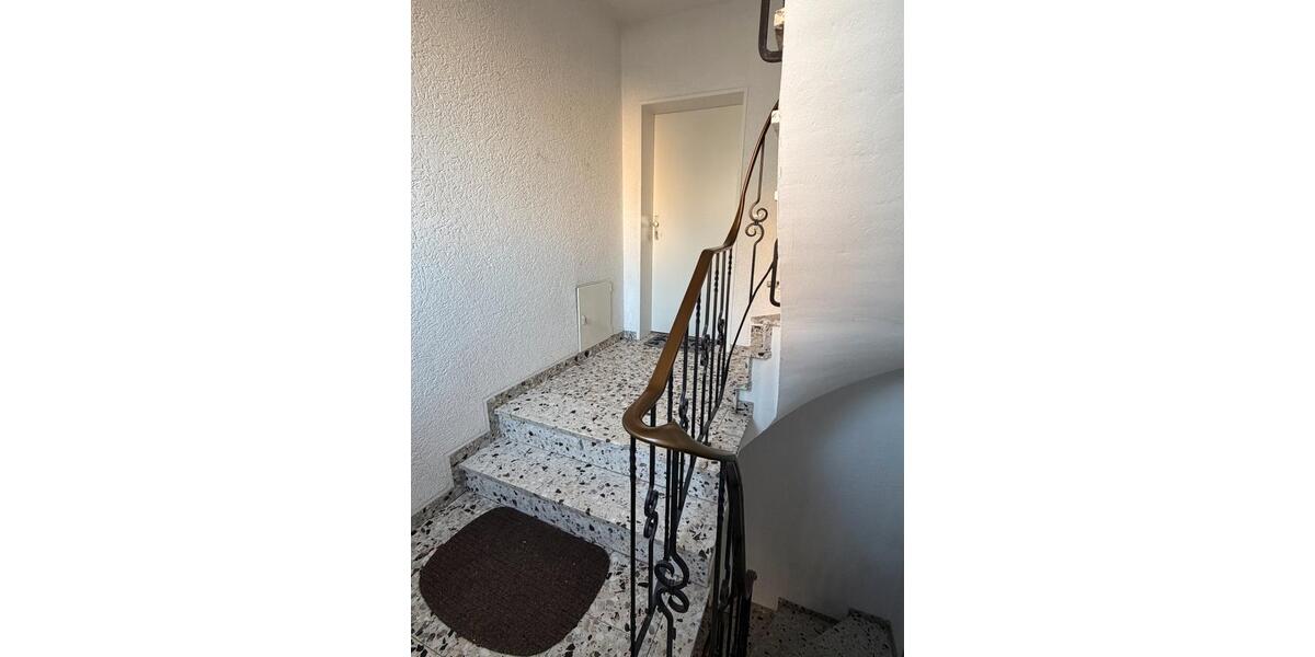 Etagenwohnung Euskirchen Dom-Esch - 3.5 Zimmer, 92 m&sup2;, 825&euro; | Angebot:25968685