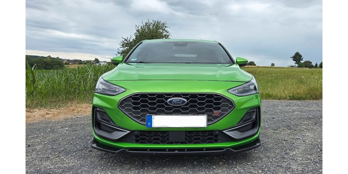 Ford Focus 111.000 km 26.500 &euro; Troisdorf 53844