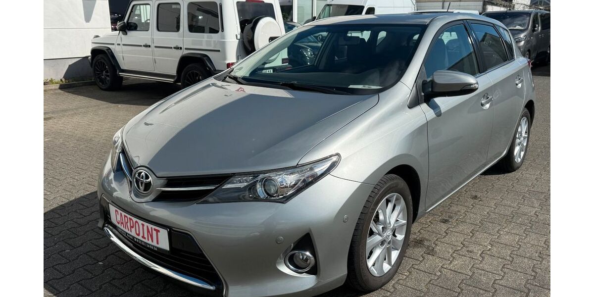 Toyota Auris 78.000 km 9.850 &euro; Brühl 50321