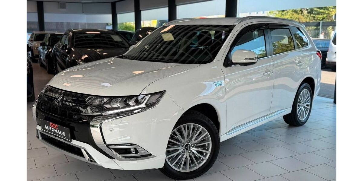 Mitsubishi Outlander 29.636 km 24.490 &euro; Köln 51149