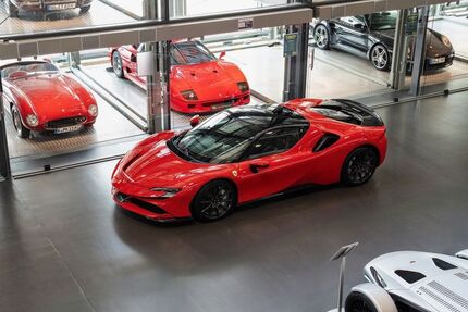 Ferrari SF90 2.310 km 419.000 &euro; Köln 50829
