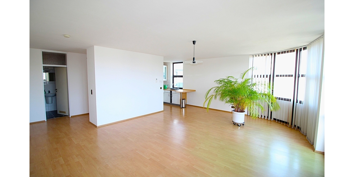 Bezugsfreie, barrierearme und frisch renovierte 2 Zimmer ETW mit Terrasse, Aufzug und TG-Stellplatz. - Etagenwohnung Sankt Augustin | Angebot:25378148