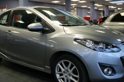 Mazda 2 1.5 MZR Sports-Line 132.930 km 5.980 &euro; Euskirchen 53881