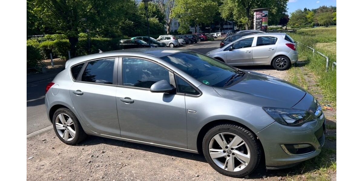 Opel Astra 105.000 km 5.500 &euro; Köln 51109