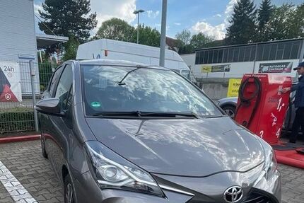 Toyota Yaris 40.000 km 15.500 &euro; Siegburg 53721