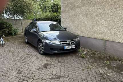 Honda Accord 287.000 km 2.200 &euro; Köln 50829