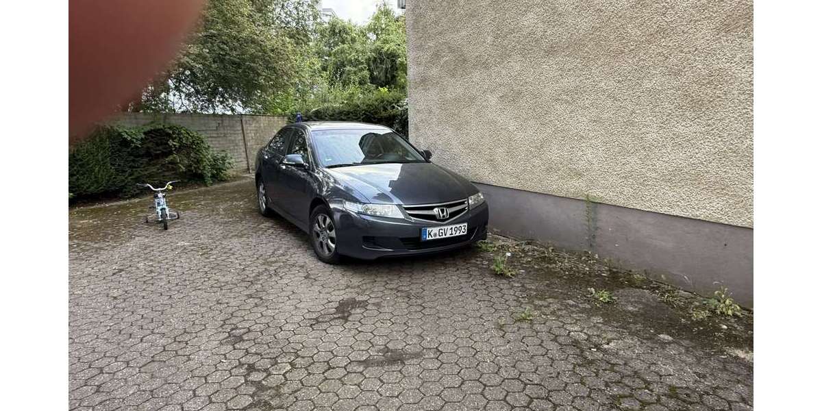 Honda Accord 287.000 km 2.200 &euro; Köln 50829