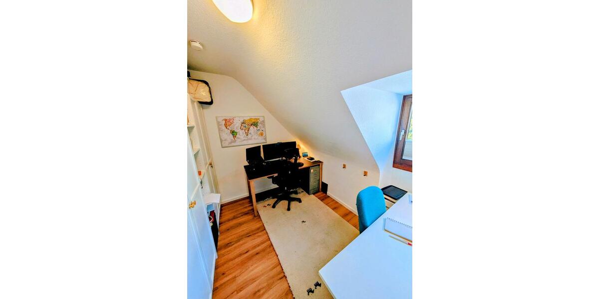 Etagenwohnung Köln Lindenthal - 3 Zimmer, 65 m&sup2;, 1.200&euro; | Angebot:26040260
