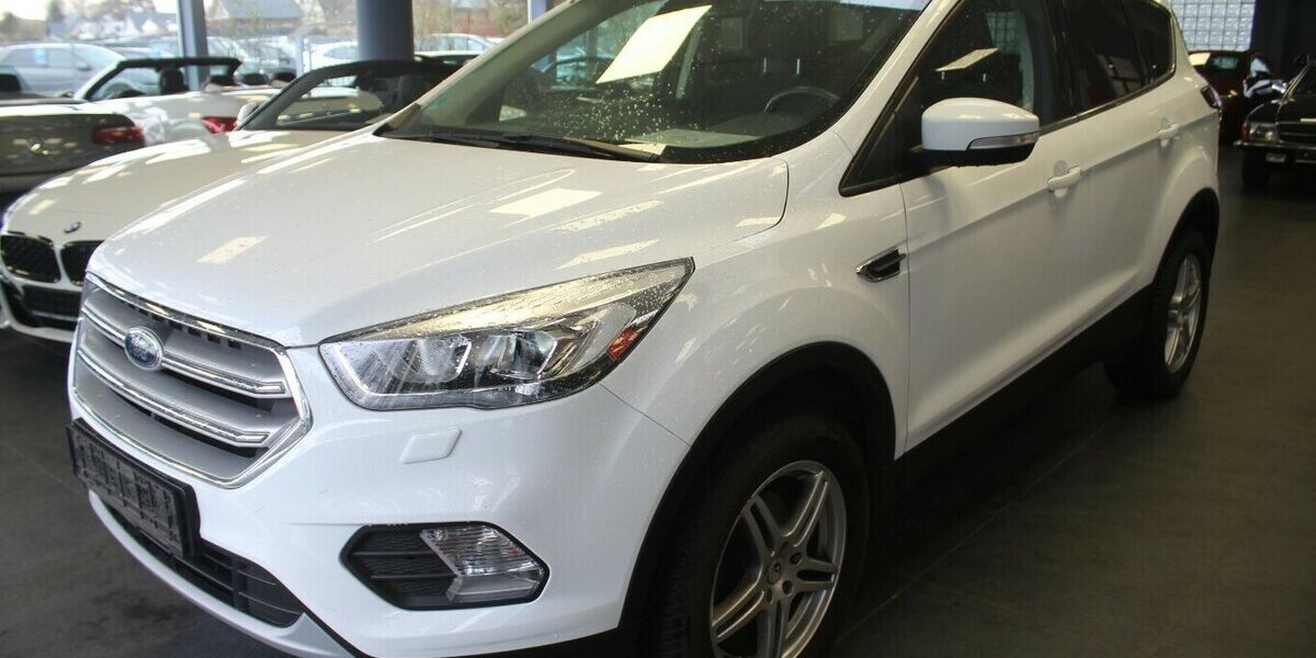Ford Kuga 1.5 EcoBoost 2x4 ST-Line 105.030 km 13.980 &euro; Euskirchen 53881