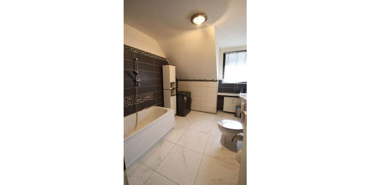 Mehrfamilienhaus, Wohnhaus Troisdorf Sieglar - 8 Zimmer, 1.000.000&euro; | Angebot:25690108