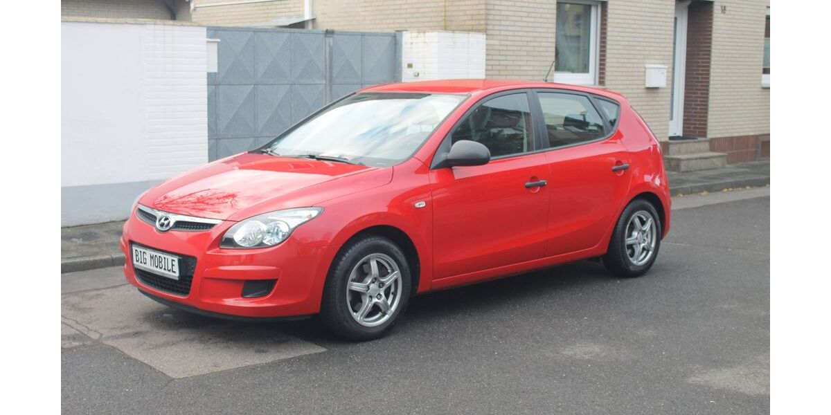Hyundai i30 118.000 km 3.990 &euro; Köln 50739