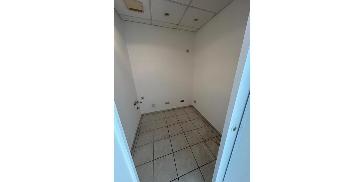 Gewerbeobjekt Köln Nippes - 2.130&euro; | Angebot:25806717