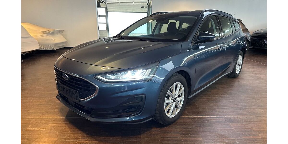 Ford Focus 33.306 km 17.900 &euro; Brühl 50321