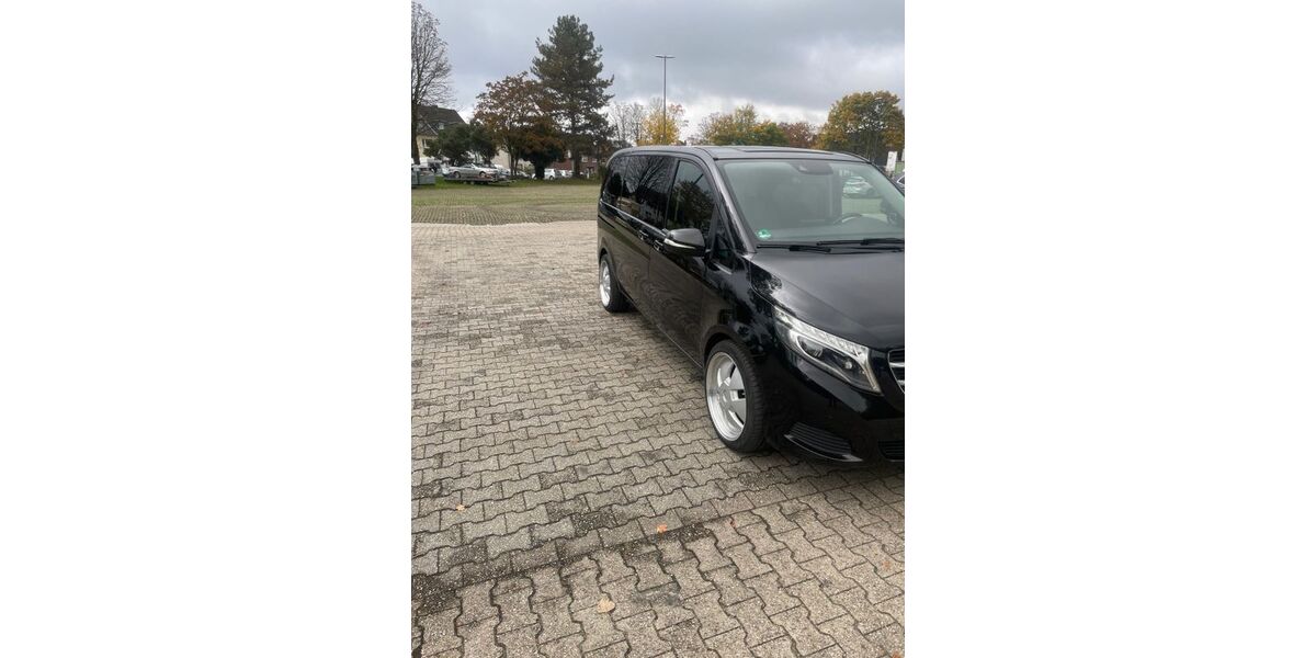 Mercedes-Benz V 220 108.000 km 28.500 &euro; köln 51067
