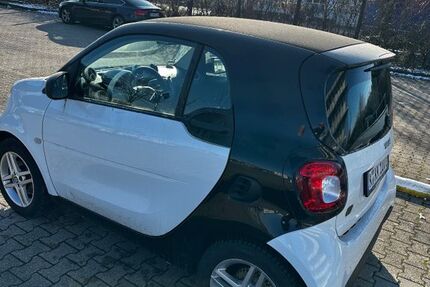 Smart ForTwo 26.500 km 9.500 &euro; Köln 51149