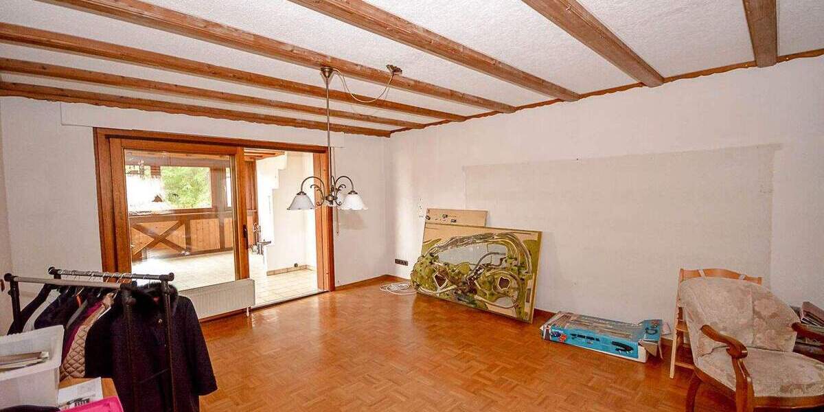 Doppelhaushälfte Zülpich Geich - 8 Zimmer, 183 m&sup2;, 275.000&euro; | Angebot:25709839
