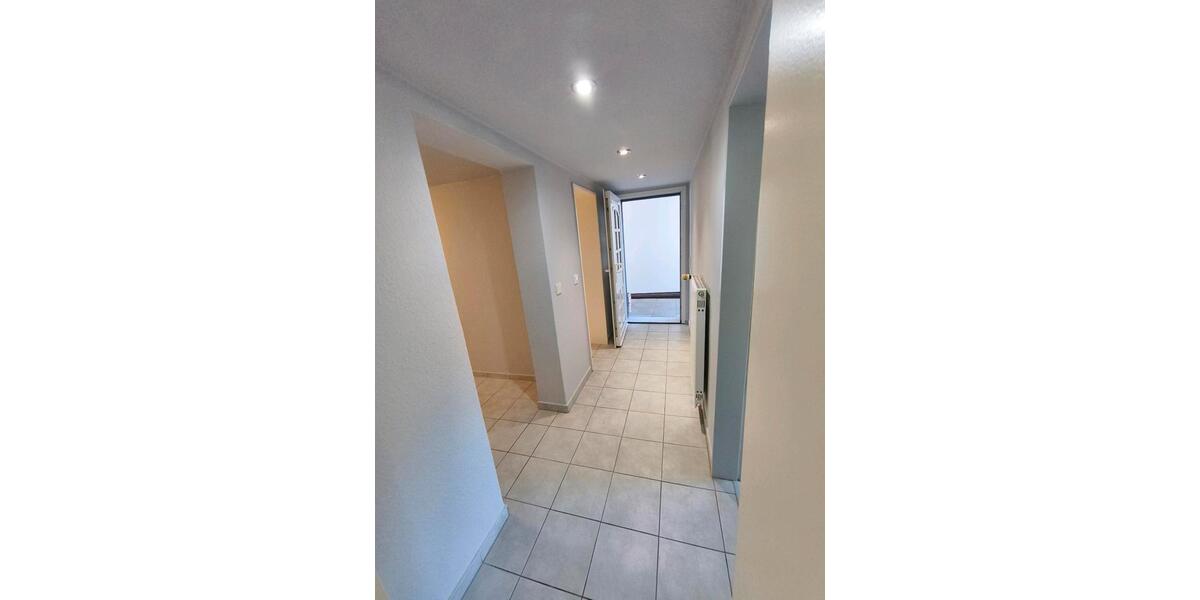 Erdgeschoßwohnung Troisdorf - 3 Zimmer, 63 m&sup2;, 750&euro; | Angebot:24896216