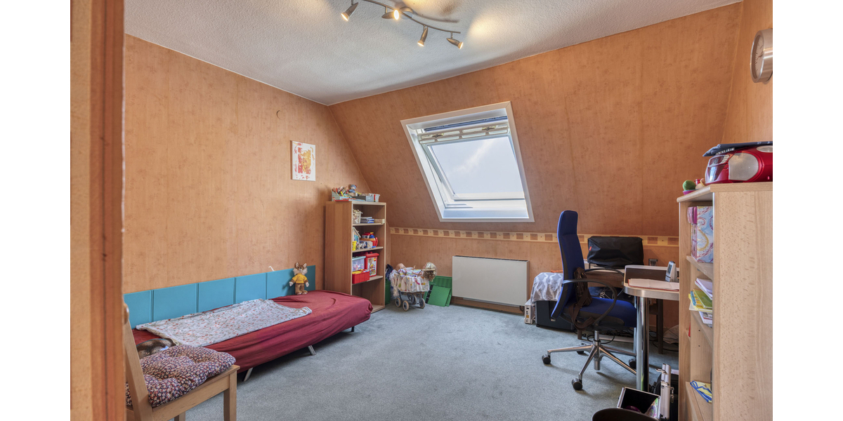 Echtes Raumwunder auf großem Sonnen-Grundstück in guter Wohnlage. Hier ist flexible Nutzung möglich! - Zweifamilienhaus Weilerswist | Angebot:27317017