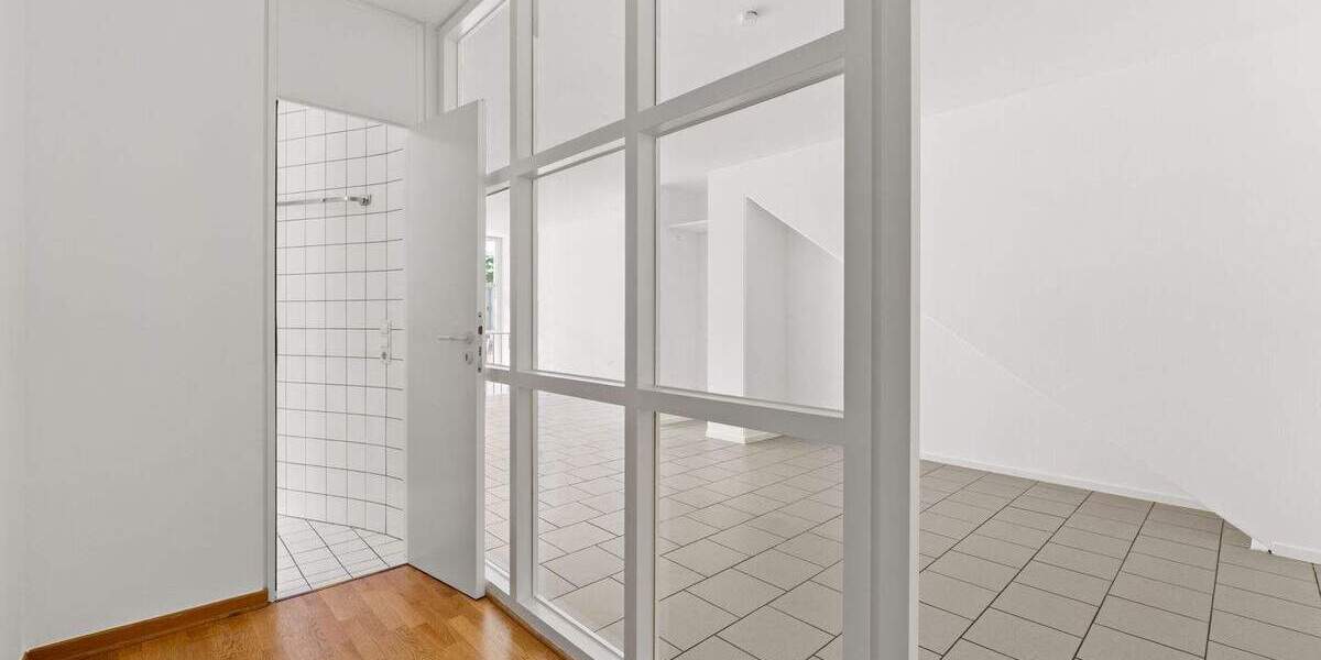 Etagenwohnung Bonn Beuel - 3 Zimmer, 100 m&sup2;, 449.000&euro; | Angebot:25675085