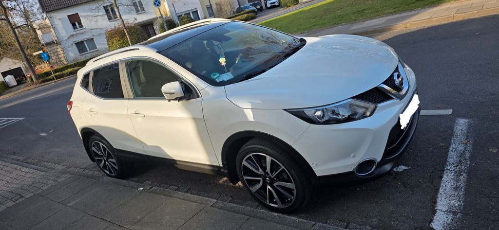 Nissan Qashqai 68.084 km 13.400 &euro; Troisdorf 53840