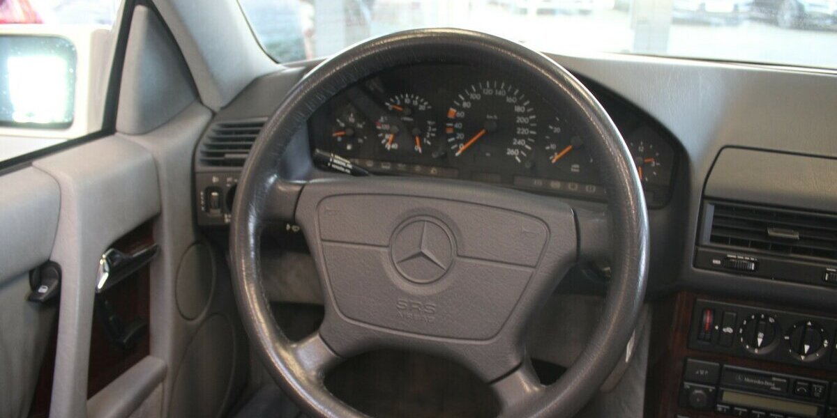 Mercedes-Benz SL 280 AHK Abnehm.Original Deutsches Fahrzeug 39.096 km 26.980 &euro; Euskirchen 53881