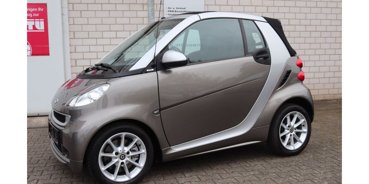 Smart ForTwo 81.013 km 7.390 &euro; Bornheim 53332