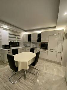 WOHNEN & VERMIETEN MIT GARTEN UND POOL - Mehrfamilienhaus, Wohnhaus Köln Porz | Angebot:27289792