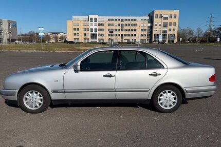 Mercedes-Benz E 240 56.724 km 8.500 &euro; Sankt Augustin 53757