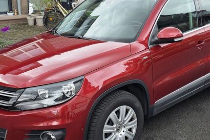 VW Tiguan 48.500 km 13.900 &euro; Köln 50769