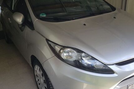 Ford Fiesta 328.364 km 1.899 &euro; Brühl 50321