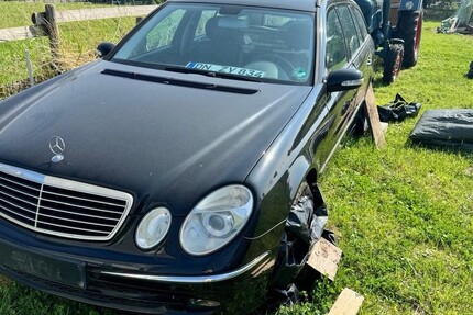 Mercedes-Benz E 220 300.000 km 2.100 &euro; Nideggen 52385