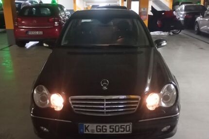 Mercedes-Benz 200 201.000 km 3.499 &euro; köln 50735