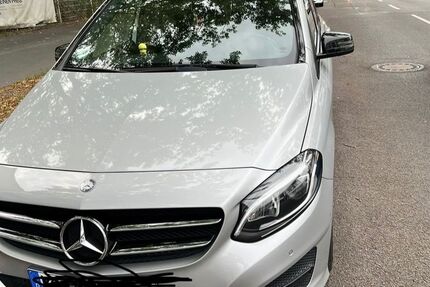 Mercedes-Benz B 180 92.000 km 12.150 &euro; Köln 51067