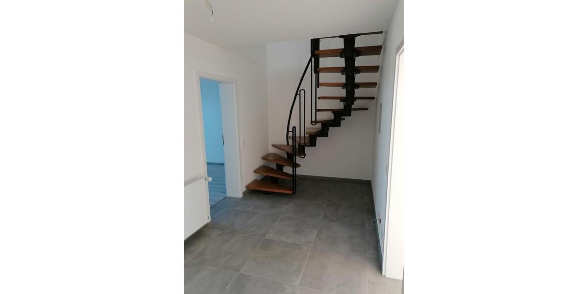 Etagenwohnung Bedburg - 4 Zimmer, 106 m&sup2;, 900&euro; | Angebot:26042229
