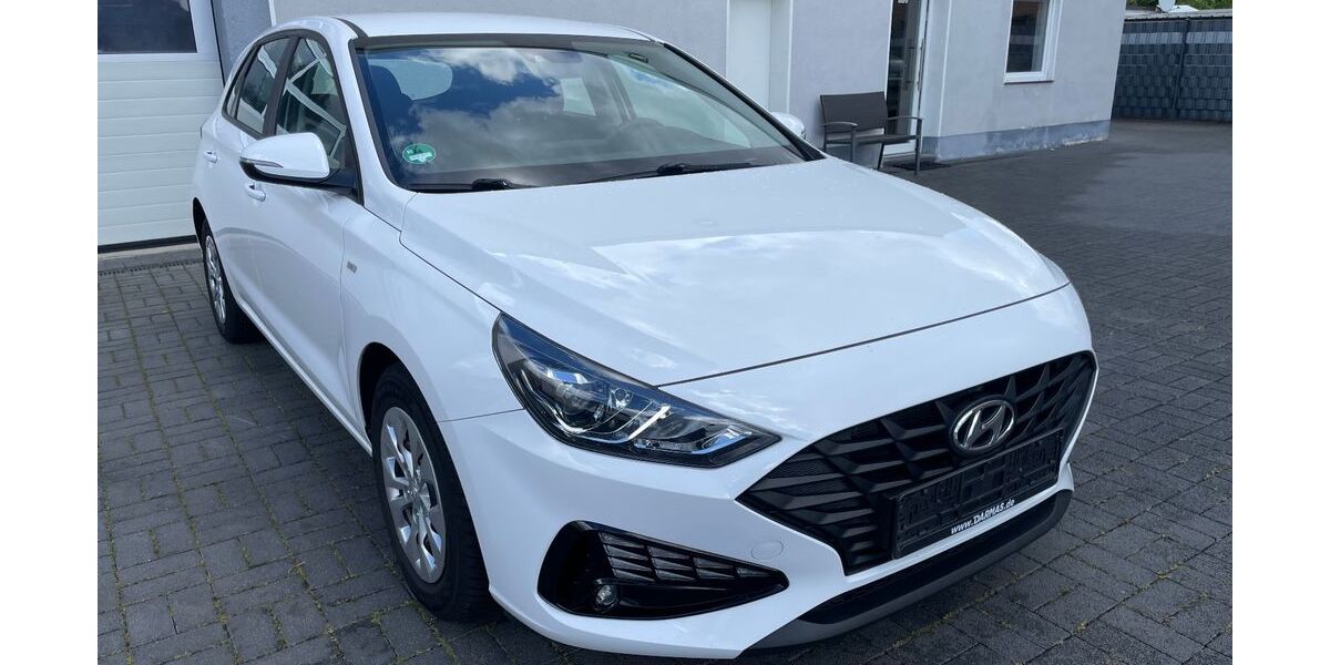 Hyundai i30 94.000 km 12.990 &euro; Düren 52351